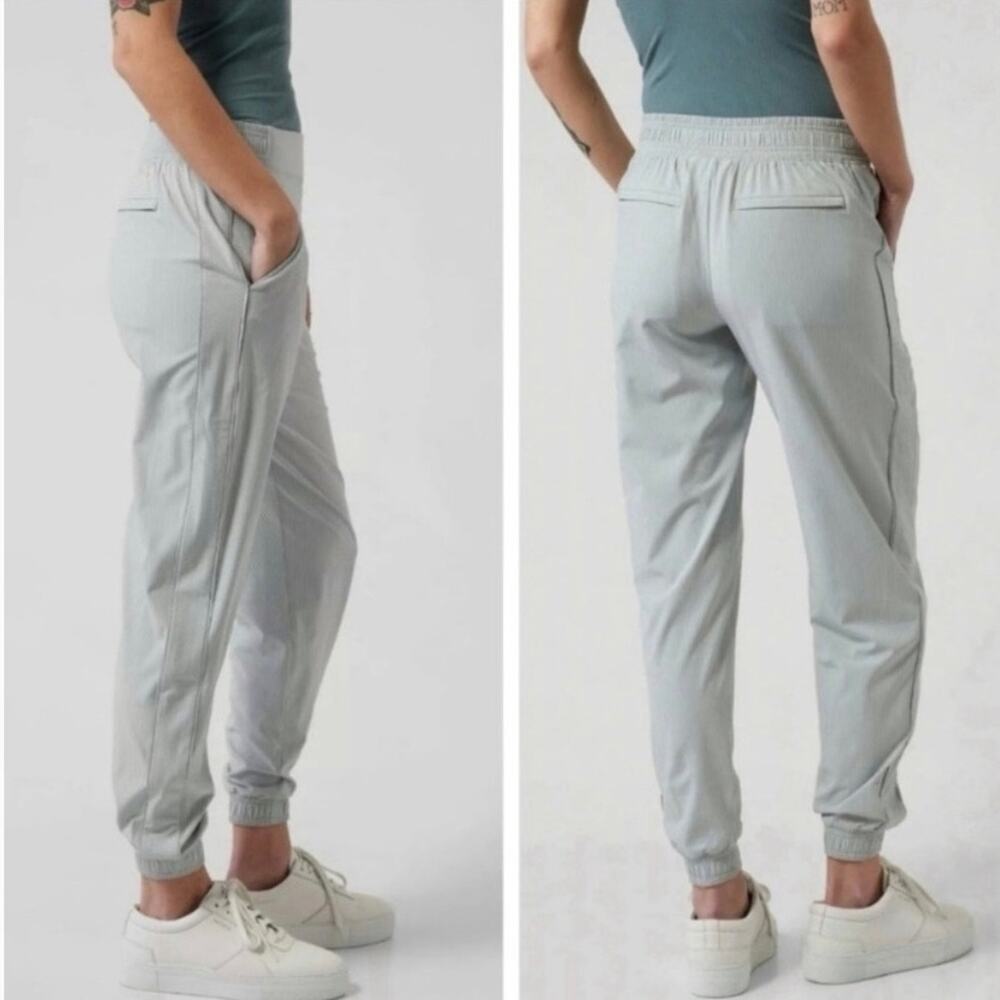 Athleta Brooklyn Textured Jogger City Stripe Coast Gray Size 8 EUC